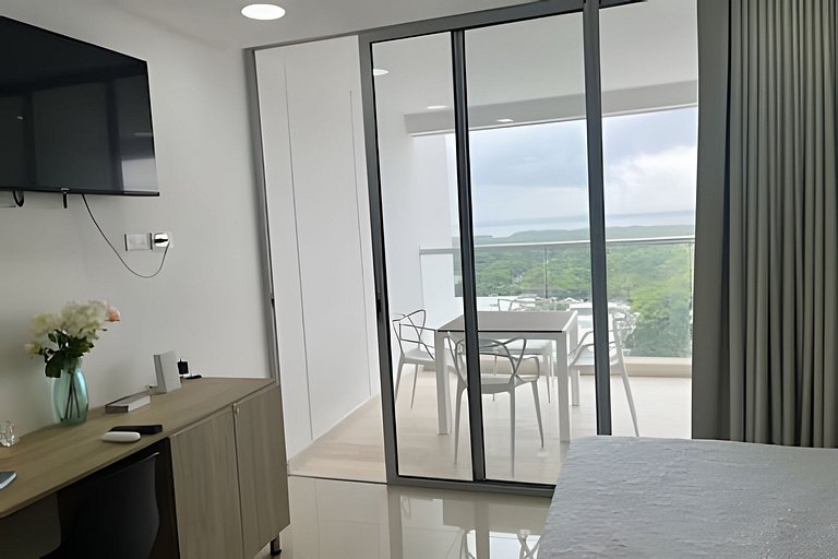 Condo con balcón en Cartagena Beach Smart Stay