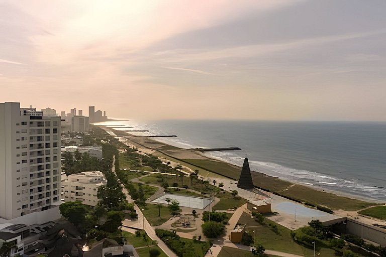 Ocean View Stay Near Cartagena’s Historic Heart