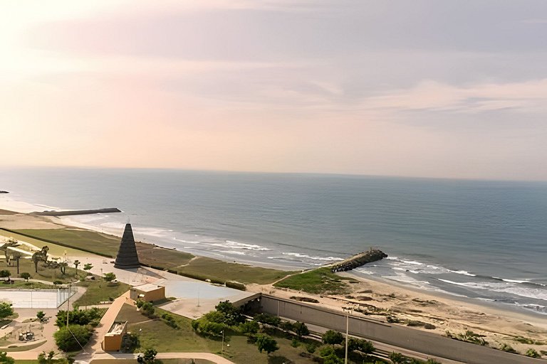 Ocean View Stay Near Cartagena’s Historic Heart