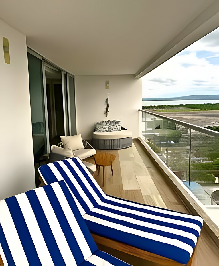 Breeze & Belonging / Ocean View / Loft Cartagena
