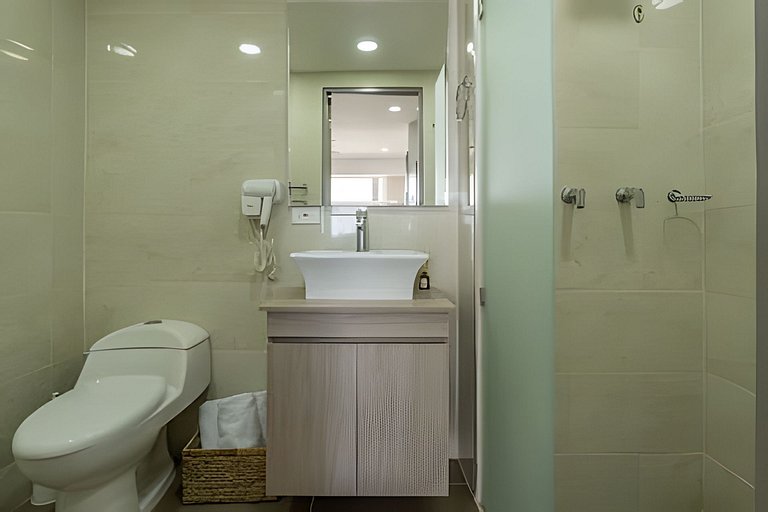 Loft con brisa tropical y vista panorámica.