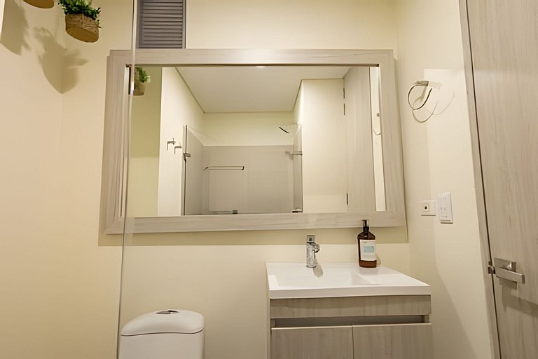 Stylish Brand New Condo Cartagena