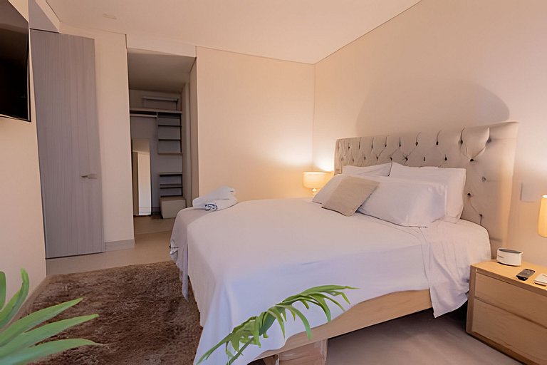 Stylish Brand New Condo Cartagena