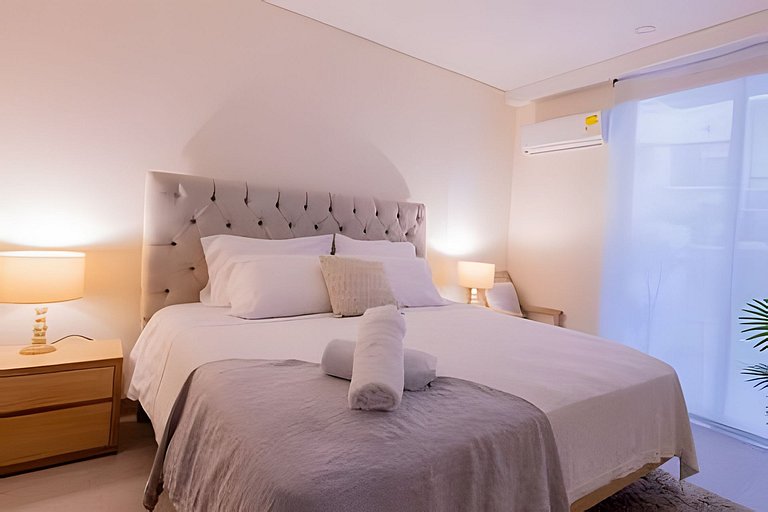 Stylish Brand New Condo Cartagena