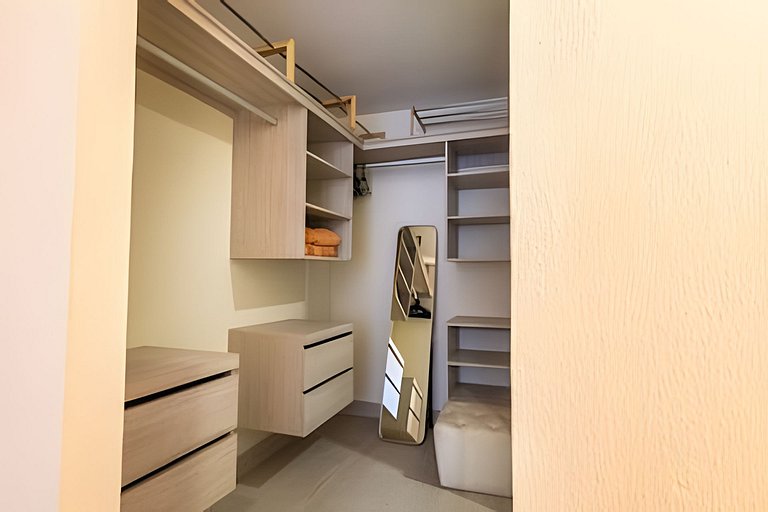 Stylish Brand New Condo Cartagena