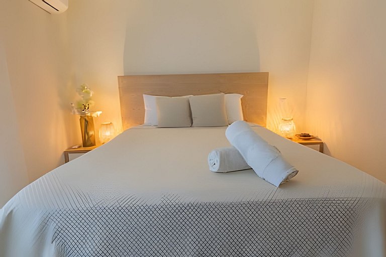 Stylish Brand New Condo Cartagena