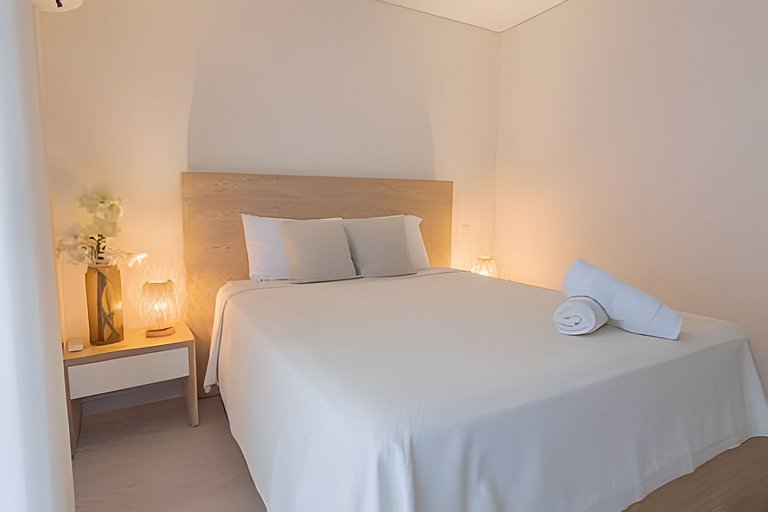 Stylish Brand New Condo Cartagena