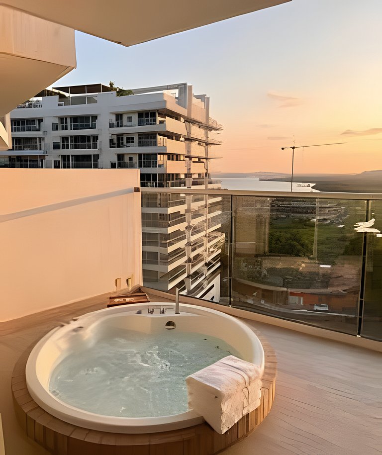 Cartagena · Private Jacuzzi Getaway | Martinique