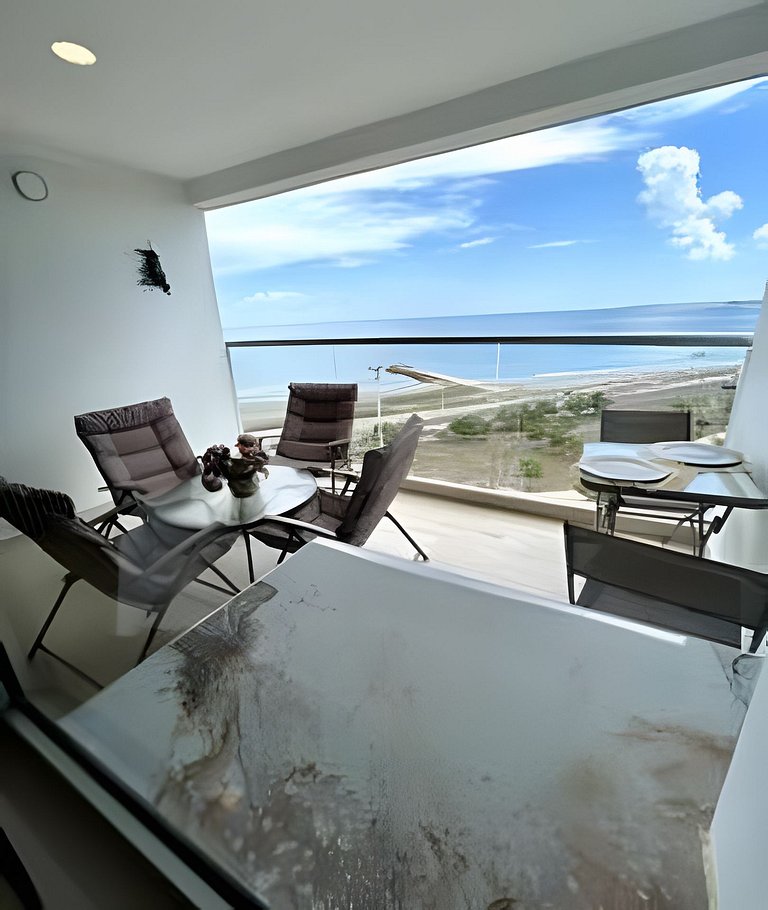 Suite vista al mar en Cartagena CB 822