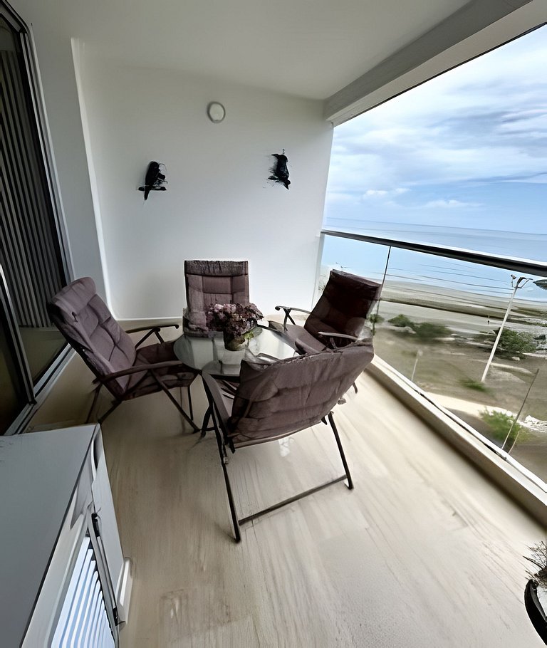 Suite vista al mar en Cartagena CB 822